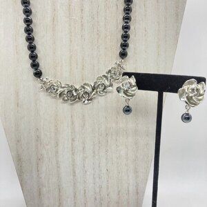 Vintage Silver Tone Roses Set 17" Necklace Clip On Dangle Earrings Clear Crystal